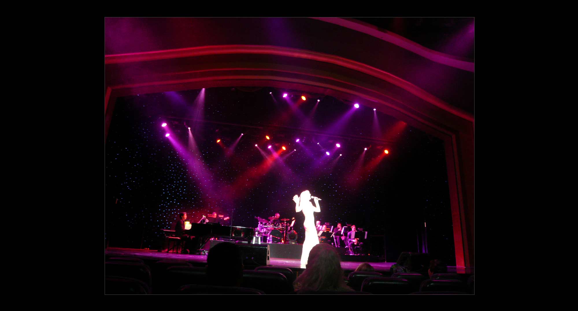 Belinda Marks performing